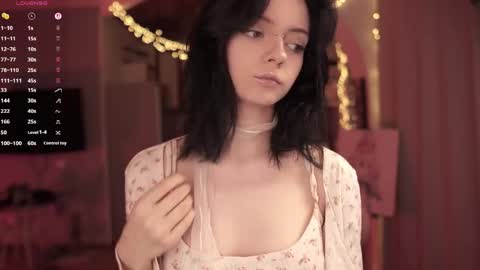 Yuka online show from April 4, 5:43 pm