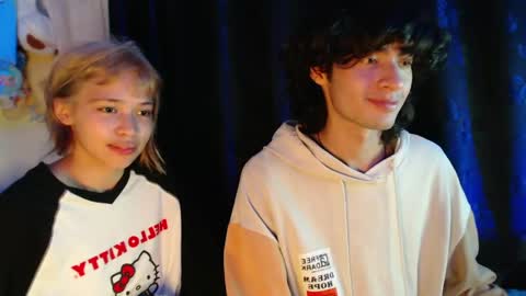 Naomi and Nekorii online show from May 11, 6:30 am