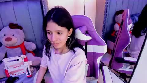 Snapshot of miyu_komori chatting on June 18, 7:40 pm miyu_komori online show from June 18, 7:40 pm