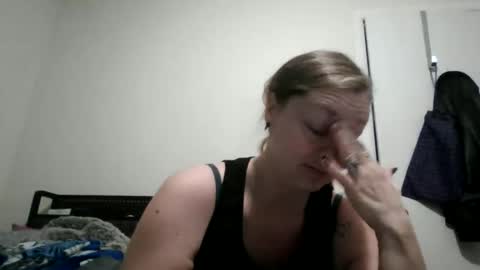 miztrezk online show from December 23, 3:26 am