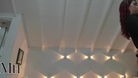 mizzhell_ online show from October 20, 12:38 pm