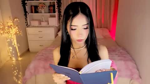 Snapshot of mkultra_aliice chatting on December 21, 1:24 am Alice online show from December 21, 1:24 am