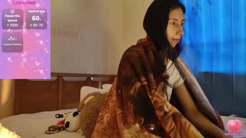 Snapshot of mli739709 chatting on February 3, 7:41 pm MoonLipson online show from February 3, 7:41 pm