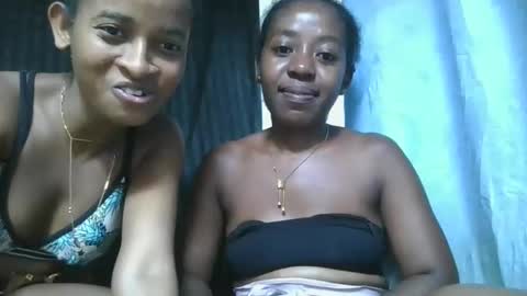 Snapshot of mmerela chatting on February 23, 6:05 pm mmerela online show from February 23, 6:05 pm