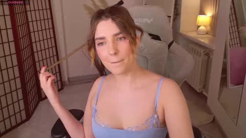 Snapshot of mmm__yes chatting on February 19, 2:02 pm Michaela online show from February 19, 2:02 pm