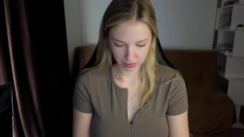 Lili online show from December 30, 10:10 am