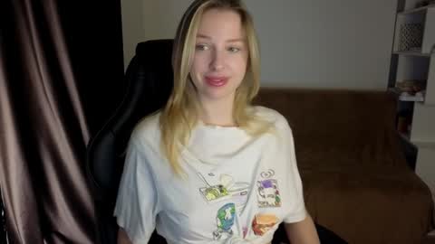 Lili online show from January 13, 5:33 am