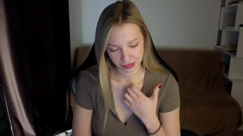 Lili online show from January 20, 7:58 am