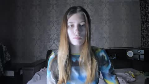 Lili online show from November 3, 10:27 am