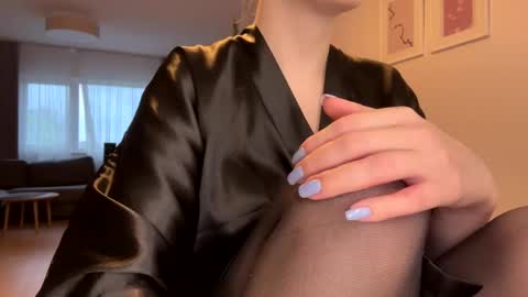 mmm_sweety_kitty online show from December 2, 12:51 pm