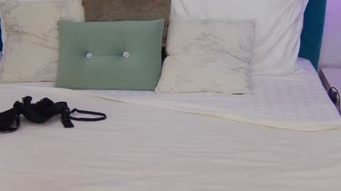 Jessie online show from December 14, 1:17 am