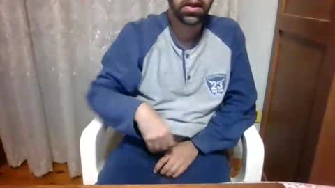 Snapshot of mmohsen_1985 chatting on December 2, 10:23 pm mmohsen_1985 online show from December 2, 10:23 pm