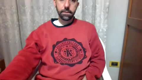 Snapshot of mmohsen_1985 chatting on February 9, 10:43 pm mmohsen_1985 online show from February 9, 10:43 pm