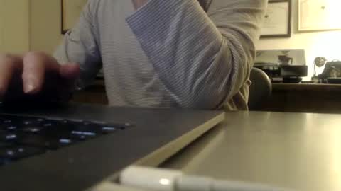 mmythmaker online show from April 17, 9:45 am