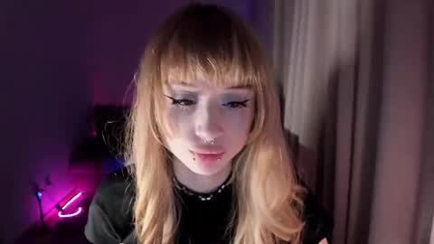 mnepohhh online show from March 5, 11:01 pm