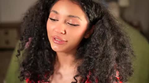 Snapshot of moan_4_you chatting on December 15, 12:18 am Ruxxx online show from December 15, 12:18 am