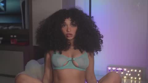 Snapshot of moan_4_you chatting on September 13, 6:57 am Ruxxx online show from September 13, 6:57 am