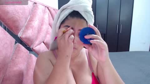 Catalina online show from March 22, 5:00 am