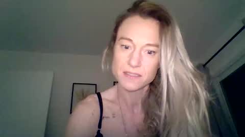 mockingbirds91 online show from March 26, 3:34 am