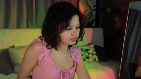 moco_choco online show from April 3, 1:25 am