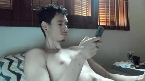 DigBreed online show from December 13, 7:43 pm