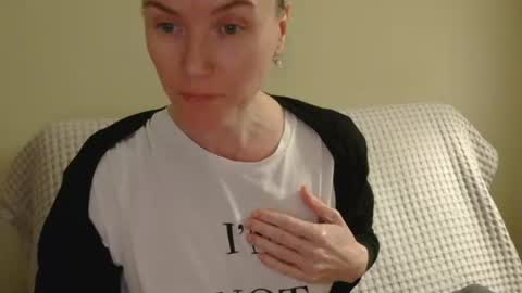 Aurora online show from February 11, 12:15 am