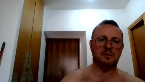 Snapshot of modesto1969 chatting on June 27, 1:28 pm modesto1969 online show from June 27, 1:28 pm