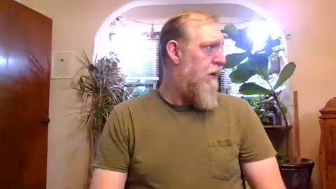 moeblick online show from November 3, 12:50 pm