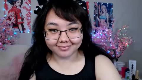 Molly online show from July 9, 5:00 am