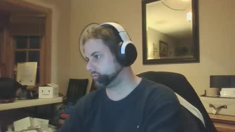 moeschoolnyc online show from December 23, 6:00 am