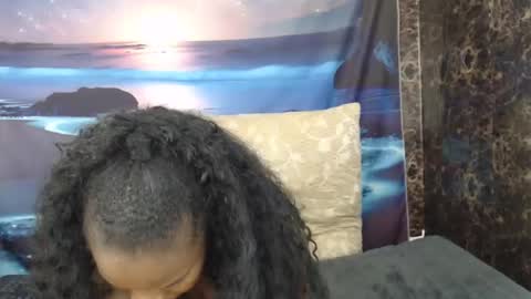 moghelslay online show from May 15, 7:10 pm
