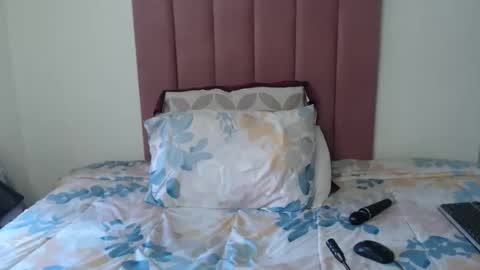 Snapshot of mogheul_slay chatting on February 9, 2:10 pm Mogheul Slay online show from February 9, 2:10 pm