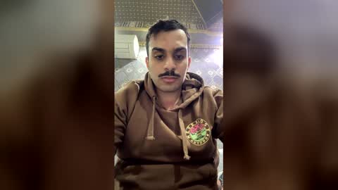 mohammedthebestis10 online show from December 21, 9:44 pm