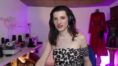 moira_hot online show from September 11, 7:03 pm
