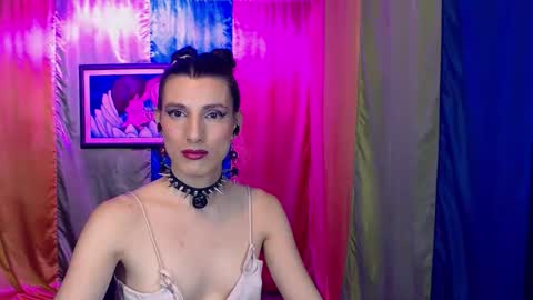 Snapshot of moira_hot chatting on February 10, 9:52 pm moira_hot online show from February 10, 9:52 pm