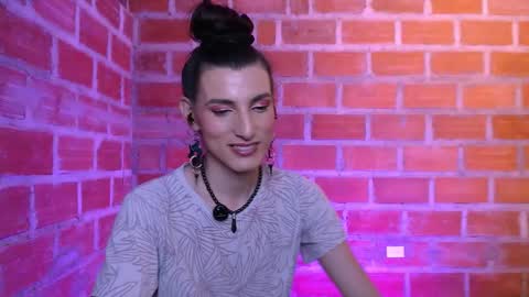 Snapshot of moira_hot chatting on February 28, 10:22 pm moira_hot online show from February 28, 10:22 pm