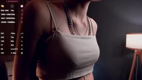 Laura online show from September 25, 1:09 am