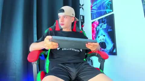 moises_23cm online show from January 13, 4:28 am