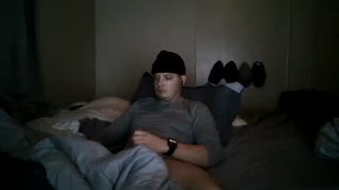 Snapshot of mojozz chatting on January 9, 11:24 pm LookinForFun online show from January 9, 11:24 pm