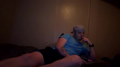 Snapshot of mojozz chatting on January 17, 2:18 am LookinForFun online show from January 17, 2:18 am