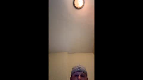 Snapshot of mojozz chatting on February 12, 4:44 am LookinForFun online show from February 12, 4:44 am
