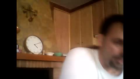 Snapshot of moli792 chatting on March 10, 2:55 pm moli792 online show from March 10, 2:55 pm