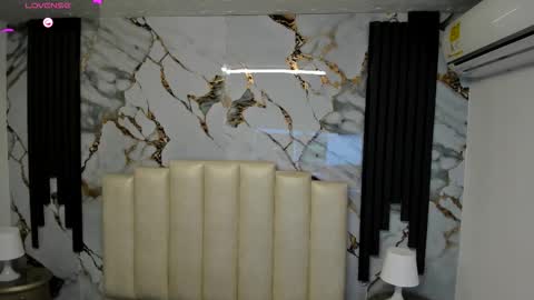 Hey Guys  Im Mollie online show from September 28, 12:10 pm