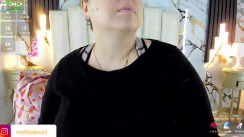 Hey Guys  Im Mollie online show from October 25, 12:45 pm