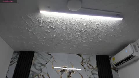 Hey Guys  Im Mollie online show from February 26, 11:53 am