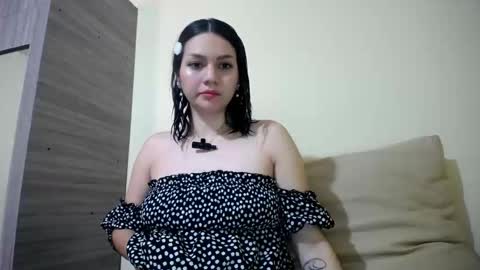 Molly online show from September 15, 6:30 pm