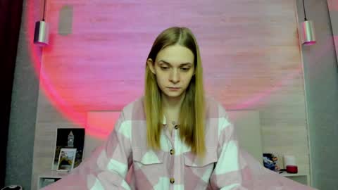 Molly Hunt online show from March 31, 5:35 pm