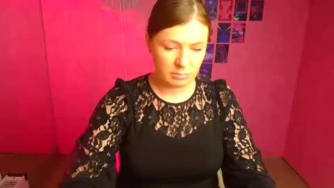 Molly online show from April 12, 11:37 am