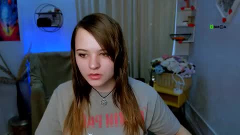 Snapshot of molly_mouse_ chatting on February 28, 10:27 am Molly online show from February 28, 10:27 am