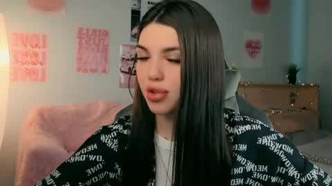 Molly online show from April 30, 3:35 am